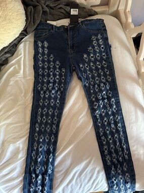 Women’s Skinny Jeans with Distressed Pattern - Dark Blue